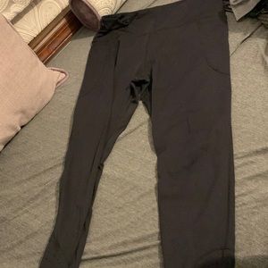 Workout leggings with pockets